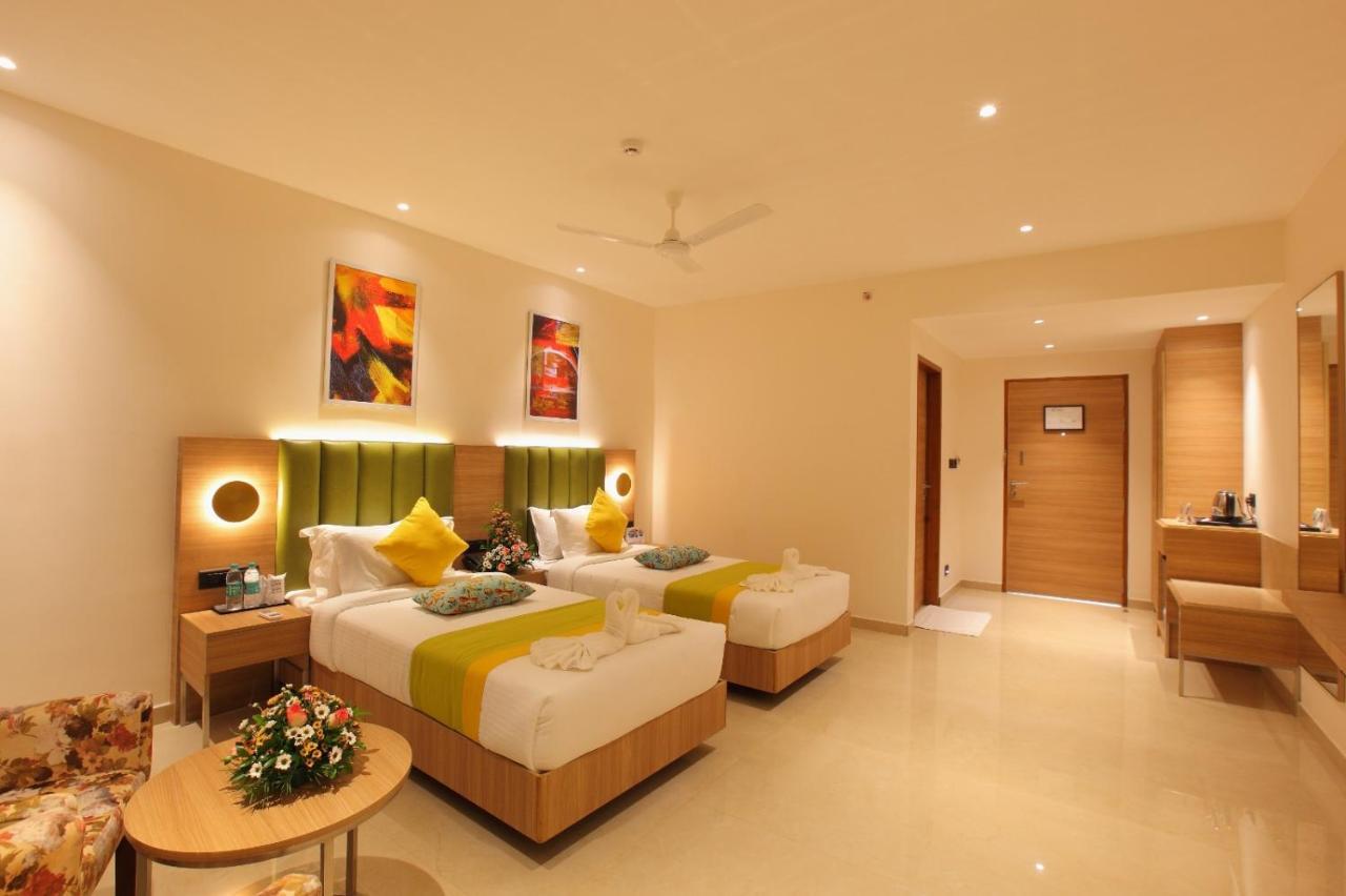 The Grand Ambassador Hotel Kottayam Ngoại thất bức ảnh