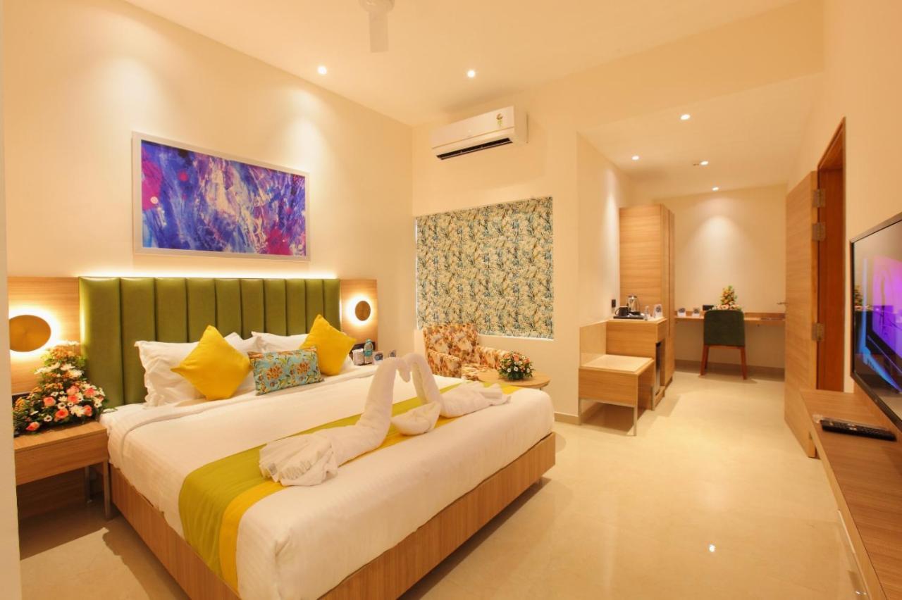 The Grand Ambassador Hotel Kottayam Ngoại thất bức ảnh
